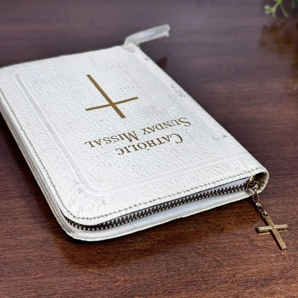 Vintage The Catholic Sunday Missal and Simplified Prayerbook 1956 Zipper Case